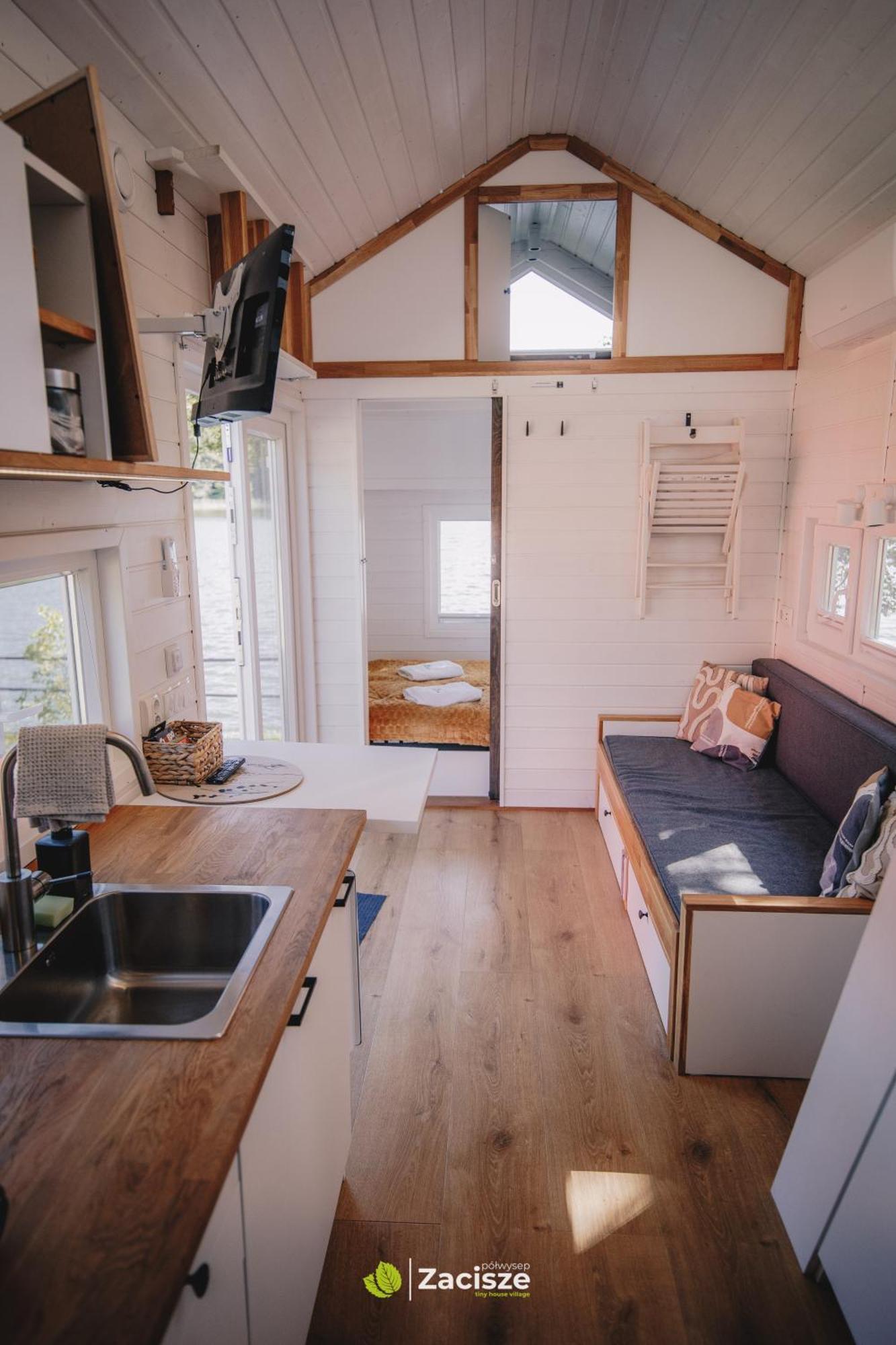 Polwysep Zacisze - Tiny House Village Kemp Przywidz (Gdansk)